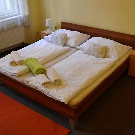 U Dvou Zlatých Klíčů 3* Praga