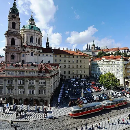 Apartment Historical Between Castle And Charles Bridge Prague