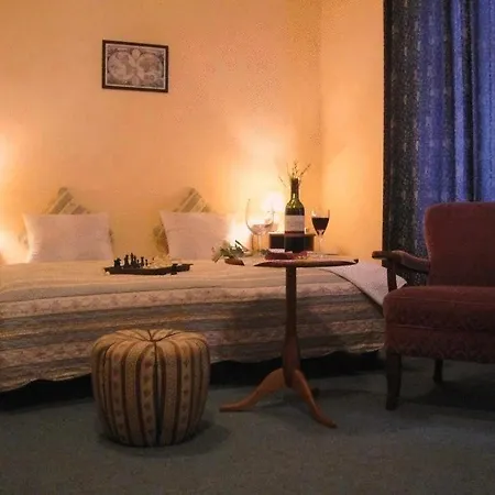 Hotel Columbo 3*