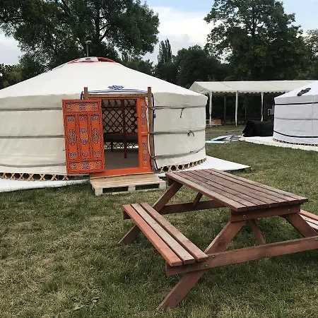 Jurta Campsite Prague