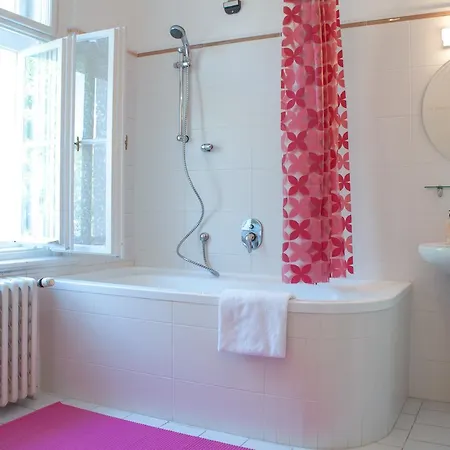 Guest house Flamingo