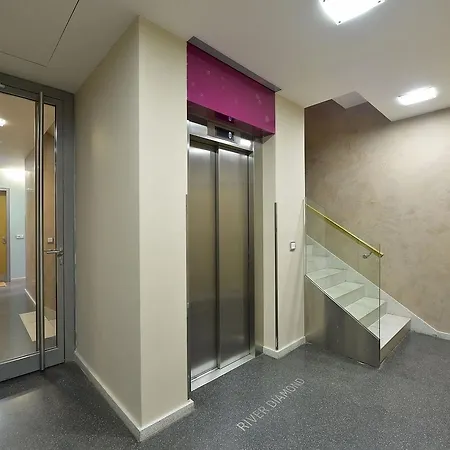 Luxury River Diamond Apartmán