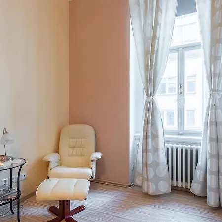 Supercentral Narodni Trida Apartment