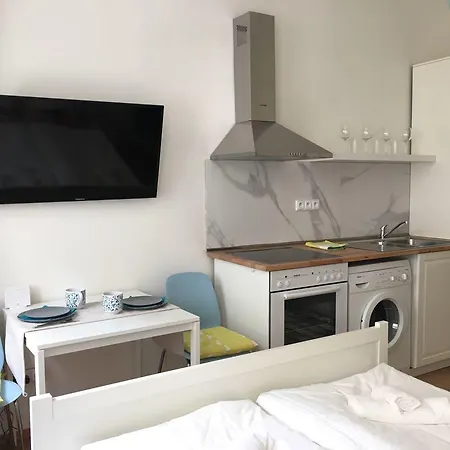 Cimburkova 9 * Prague