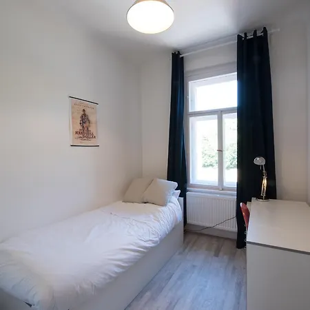 Sergio Leone Private Hostel Prague