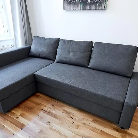 Zborovska Apartment