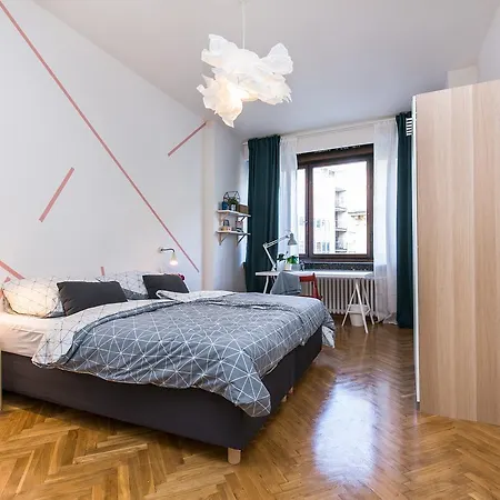 Lägenhet Stepanska 36 *
