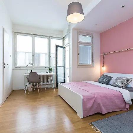 Apartment Ve Smeckach 27