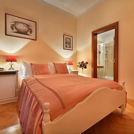 Boutique Constans