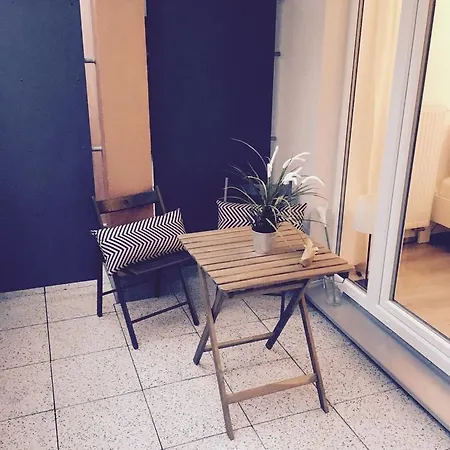 Blanc De Luxe Apartment *