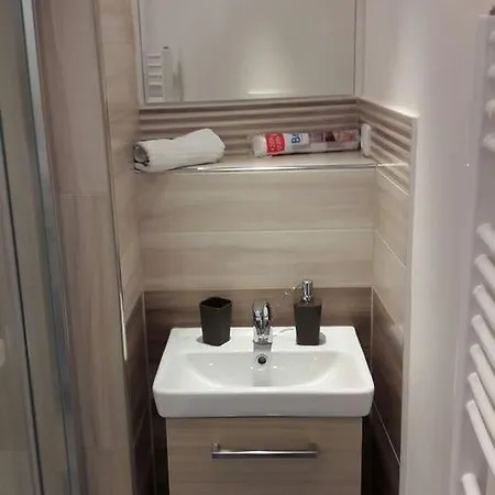 Apartment Long *