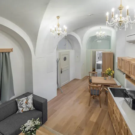 Blue Oak Praga
