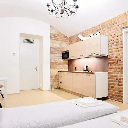 Zborovska Apartment *