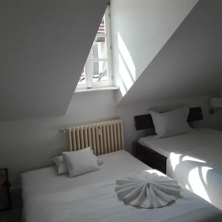 Maria Theresa Estate Hotel *