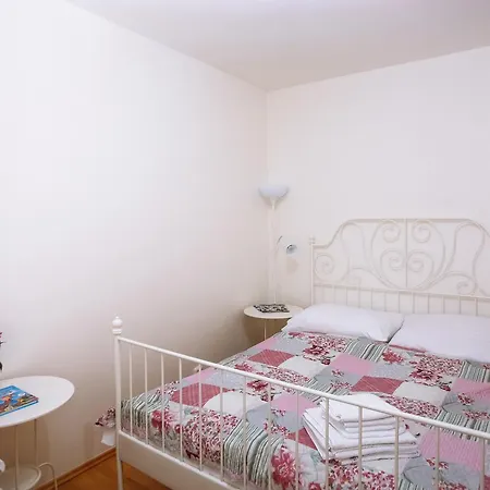Apartment Beautiful In *