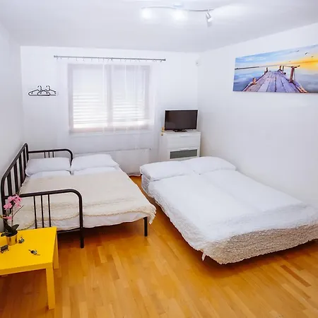 Beautiful In Apartment *
