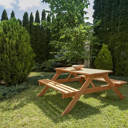 Garden & Wellness