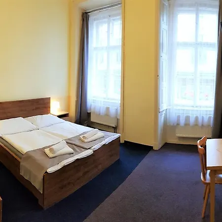 Hotel U Dvou Zlatých Klíčů 3*