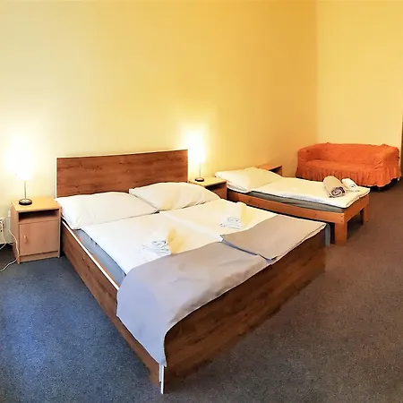 U Dvou Zlatých Klíčů 3* Praga