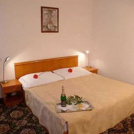 Club 3* Praga