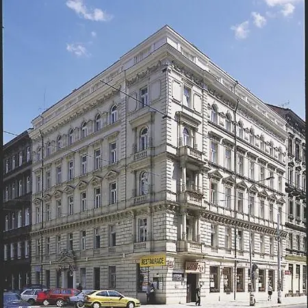Atos Szálloda 3*