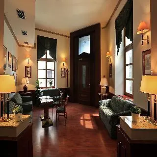 Ξενοδοχείο Carlton 4*