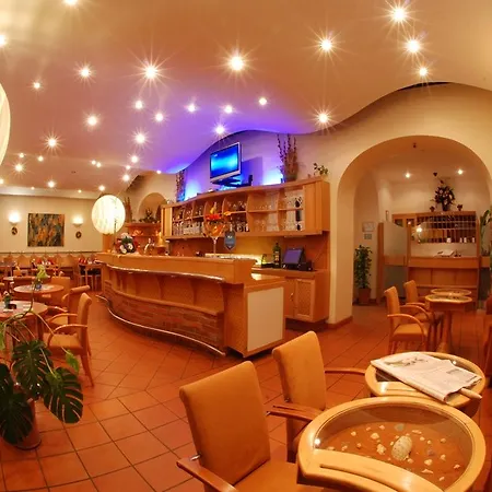 Ea Tosca Hotel