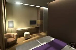 Hotel The Icon & Lounge 4*