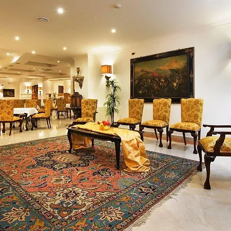 Hotel Leon D'oro 4*