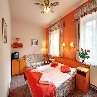 White Lion 4* Prague