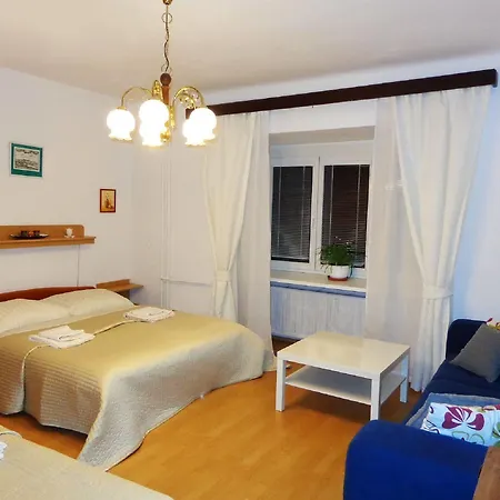 Nika Guest house