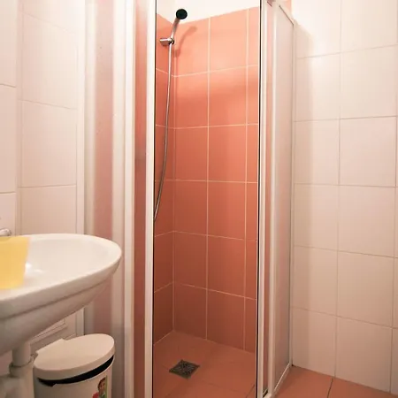 Guest house Nika 3*
