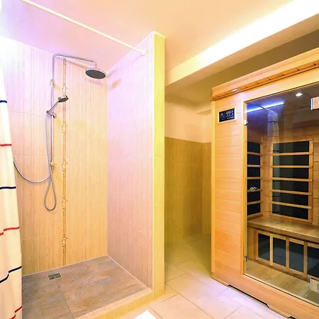 Hotel Habitat 16 Prague