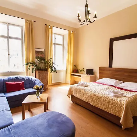 U Zlate Podkovy Apartment Prague