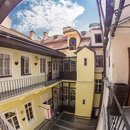 U Zlate Podkovy *