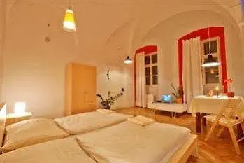 U Zlate Podkovy Apartment