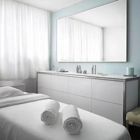 Old Town Square By Emblem Apartmanhotel Prága