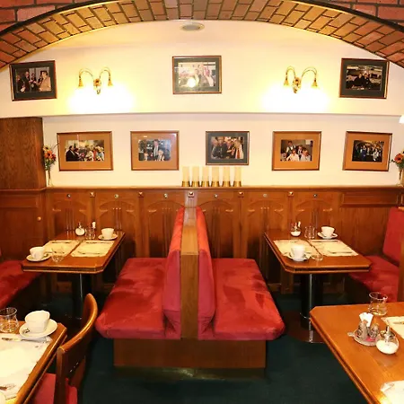 River Star Hotel