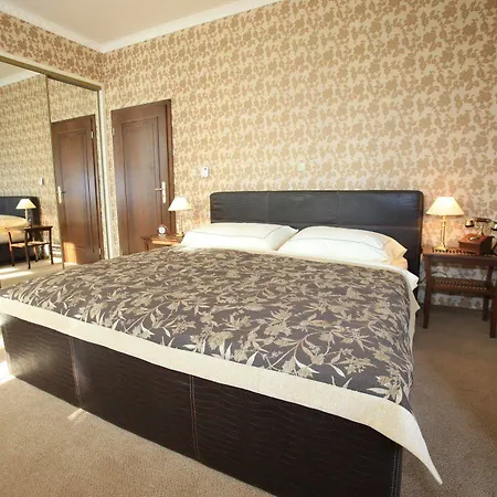 Milada 4* Praha