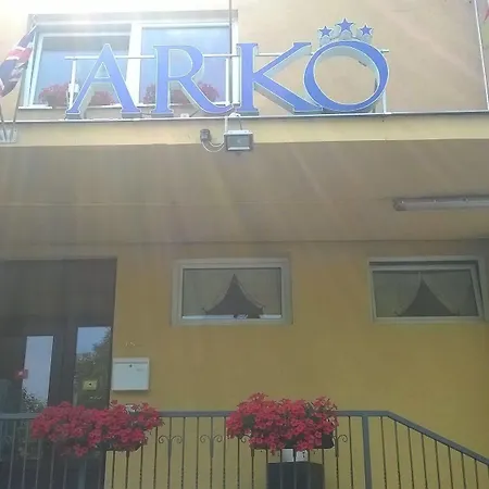Arko 3*