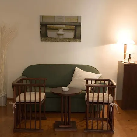 Domus Henrici Otel