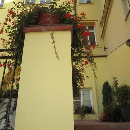 Otel Domus Henrici Prag