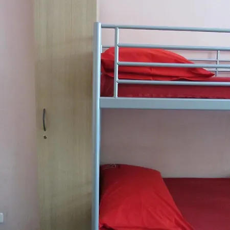 Apartment Apartments Centre *