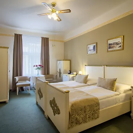 Taurus Hotel 4*