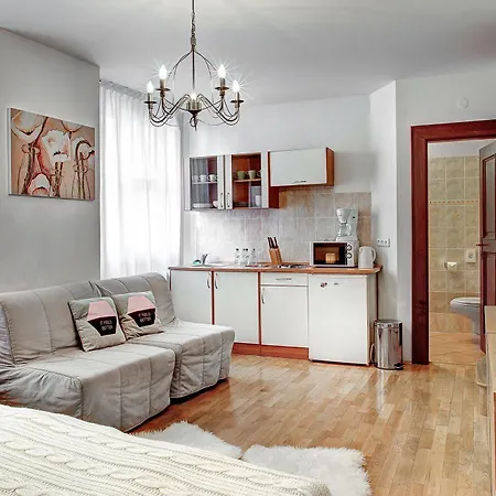 Abc Suites Aparthotel 3*