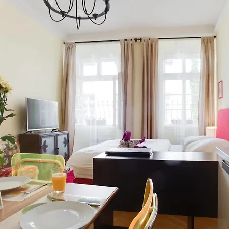 Siesta Apartment *