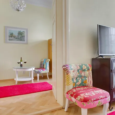 Siesta Apartment *