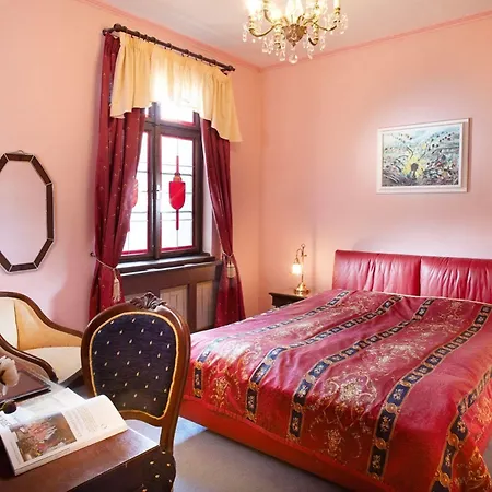 U Pava Hotel