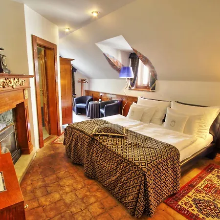 U Pava Hotel