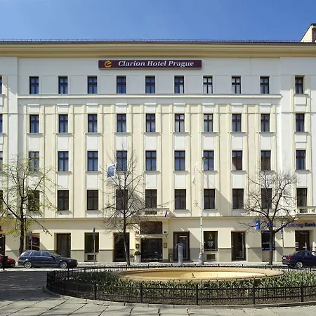 Clarion Hotel